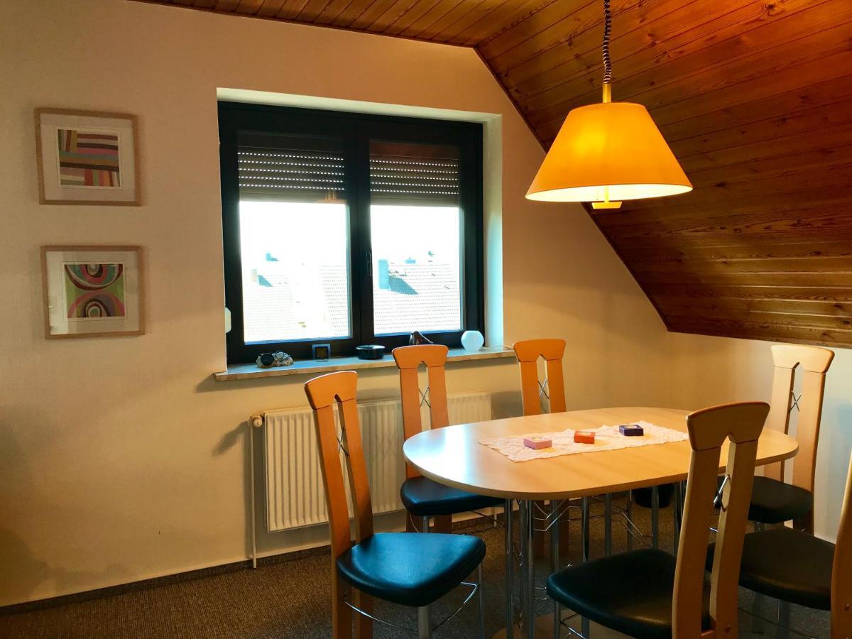 Mal Steinbock _ Ferienwohnung Anni Malente Buitenkant foto